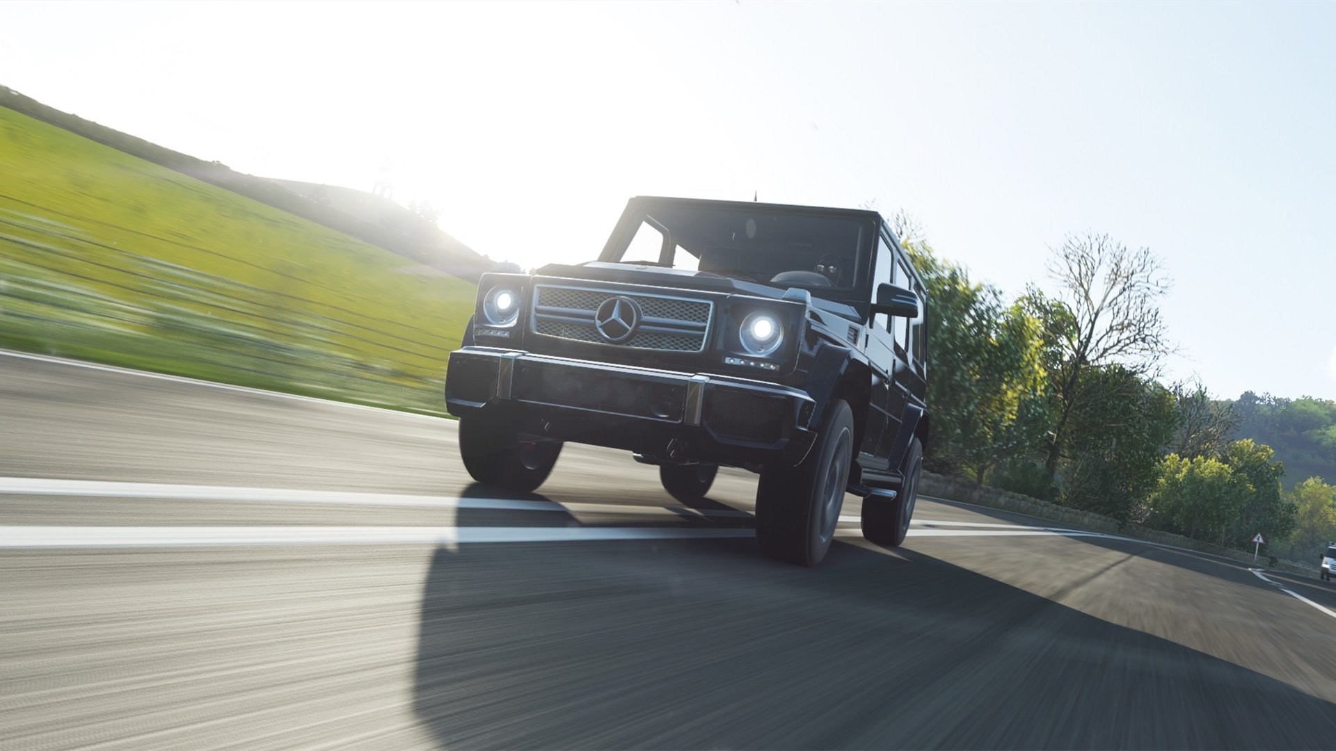 摩洛哥骑手阿米尔·本·哈桑在2024年巴黎奥运会三项赛中获得第20名，展现出色表现。