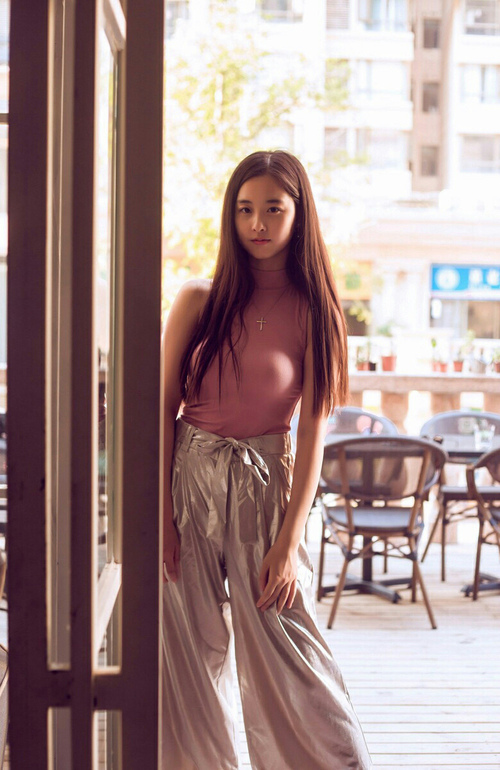 摩洛哥马术协会与科技公司合作，开发虚拟现实训练平台，提升骑手技能。